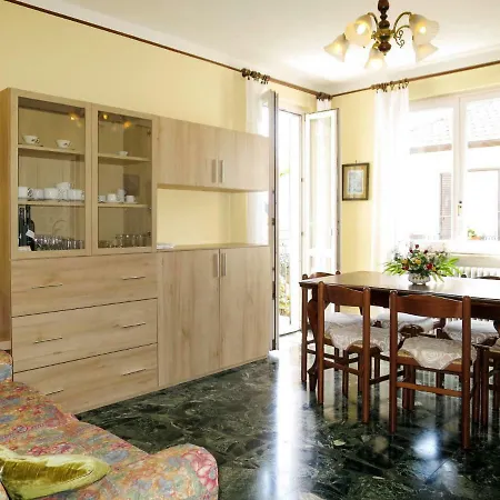 Apartment Locazione Turistica Casa Alpini *